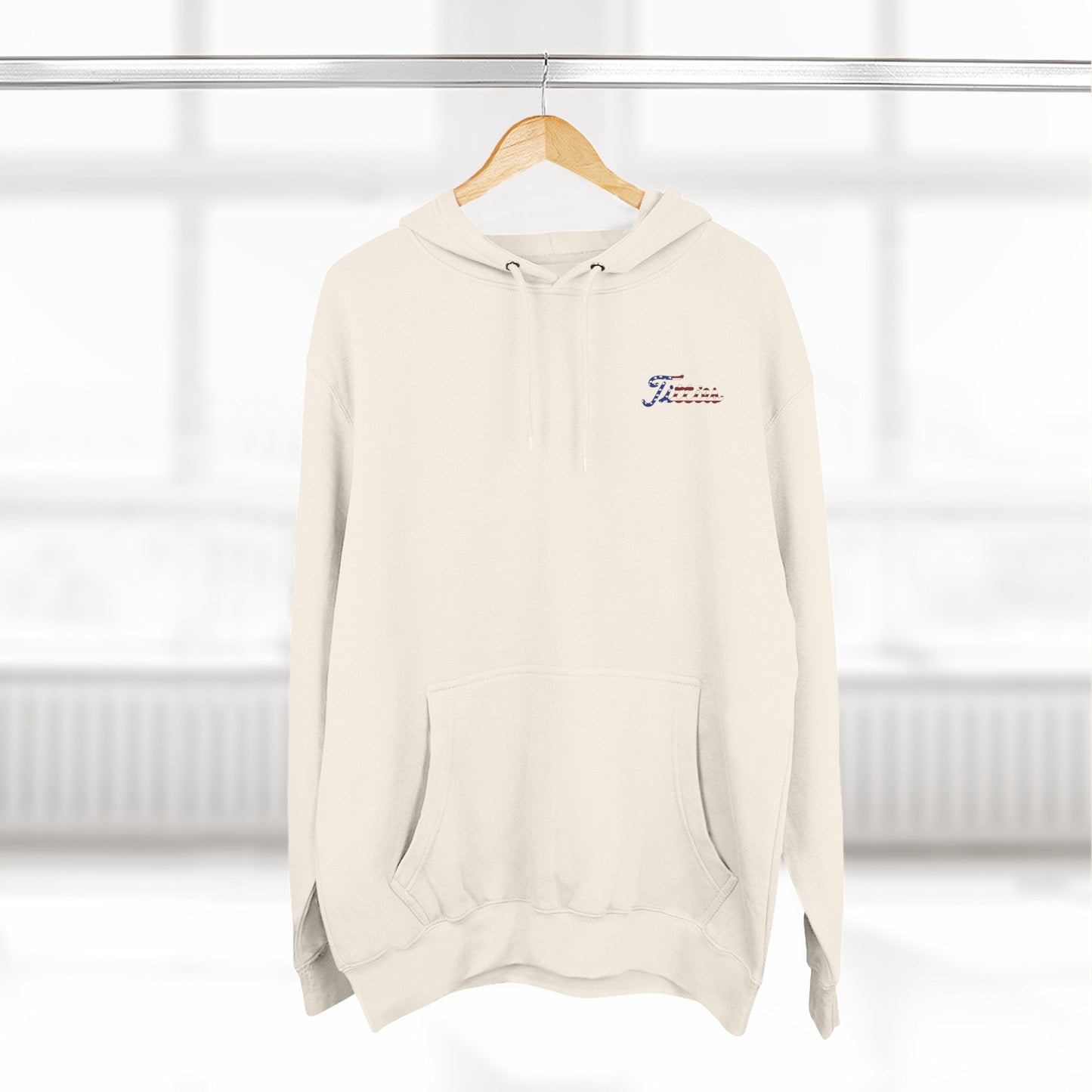 Curves and Clubs Golf Co. - Cozy USA Flag Sweatshirt for Casual Wear, Unisex Pullover for Comfort, Great Gift for Holidays like [...]